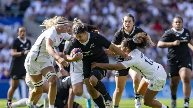 image: Black Ferns fall short to Red Roses in London