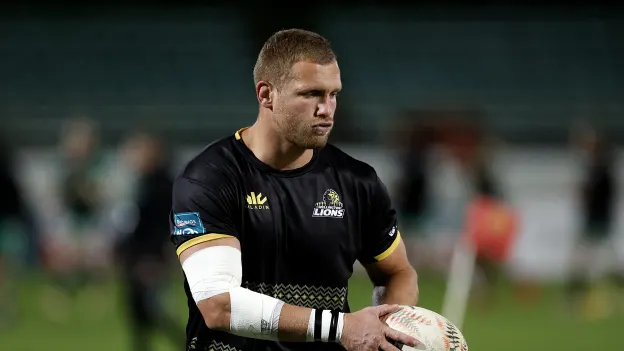 Brad Shields named 2024 Hurricanes Captain