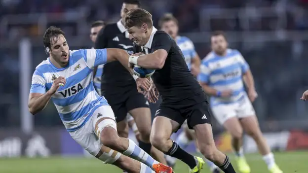 image: All Blacks hold firm to secure bonus point win over spirited Pumas