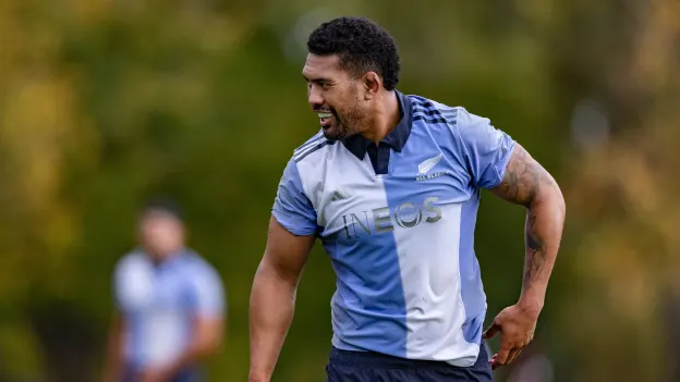 image: 'Embrace the Noise and Nail Our Game' - Savea on Twickenham Challenge