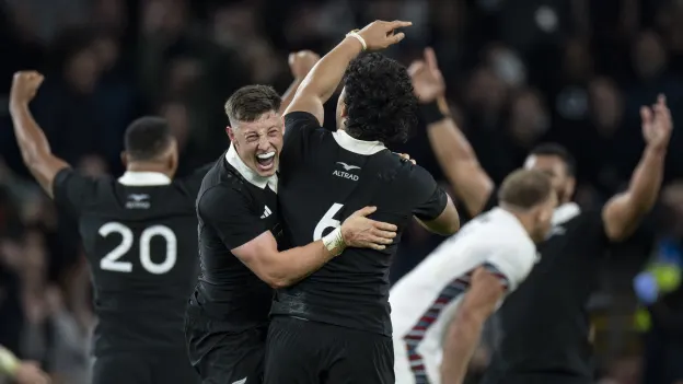 Heart-Stopping Victory at Twickenham Seals Clean Sweep Over England