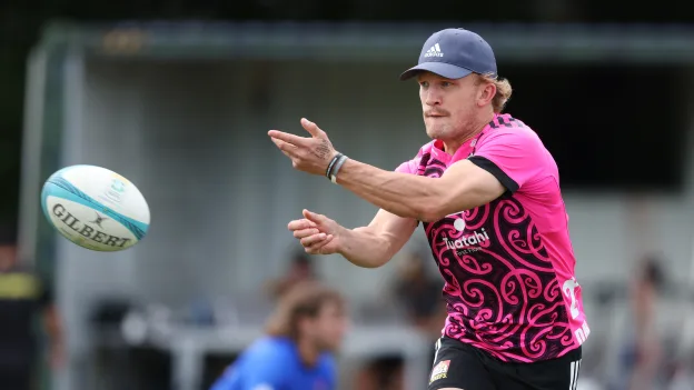 image: McKenzie to bring up 100th Chiefs game against Waratahs