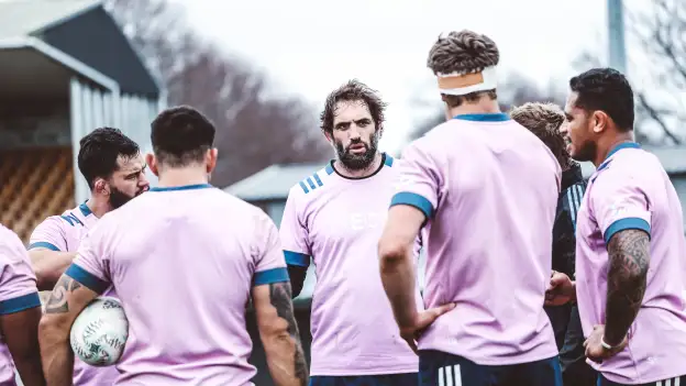 Whitelock and Barrett excited to play at home ground