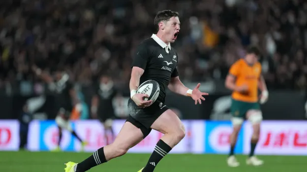 image: Cam Roigard recommits to New Zealand Rugby until 2029