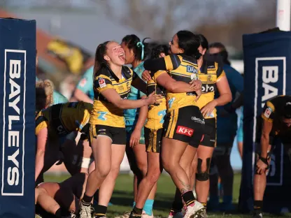 Sky Super Rugby Aupiki finals race alive after Poua comeback