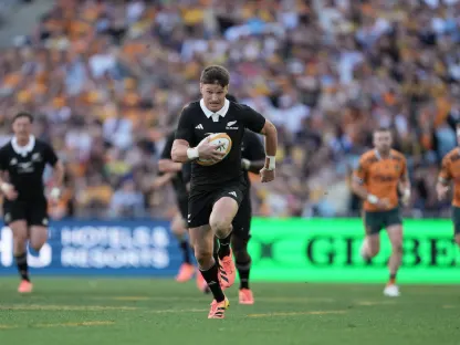 ‘No point playing risk-free footy’: Rennie backs All Blacks’ attacking identity